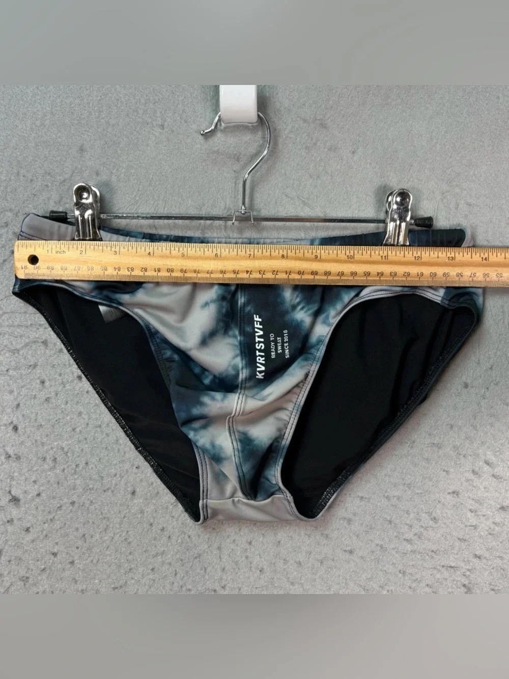 KVRT STVFF Size Medium Tie-Dye Swim Brief Speedo Bikini Beach Pool Men Menswear